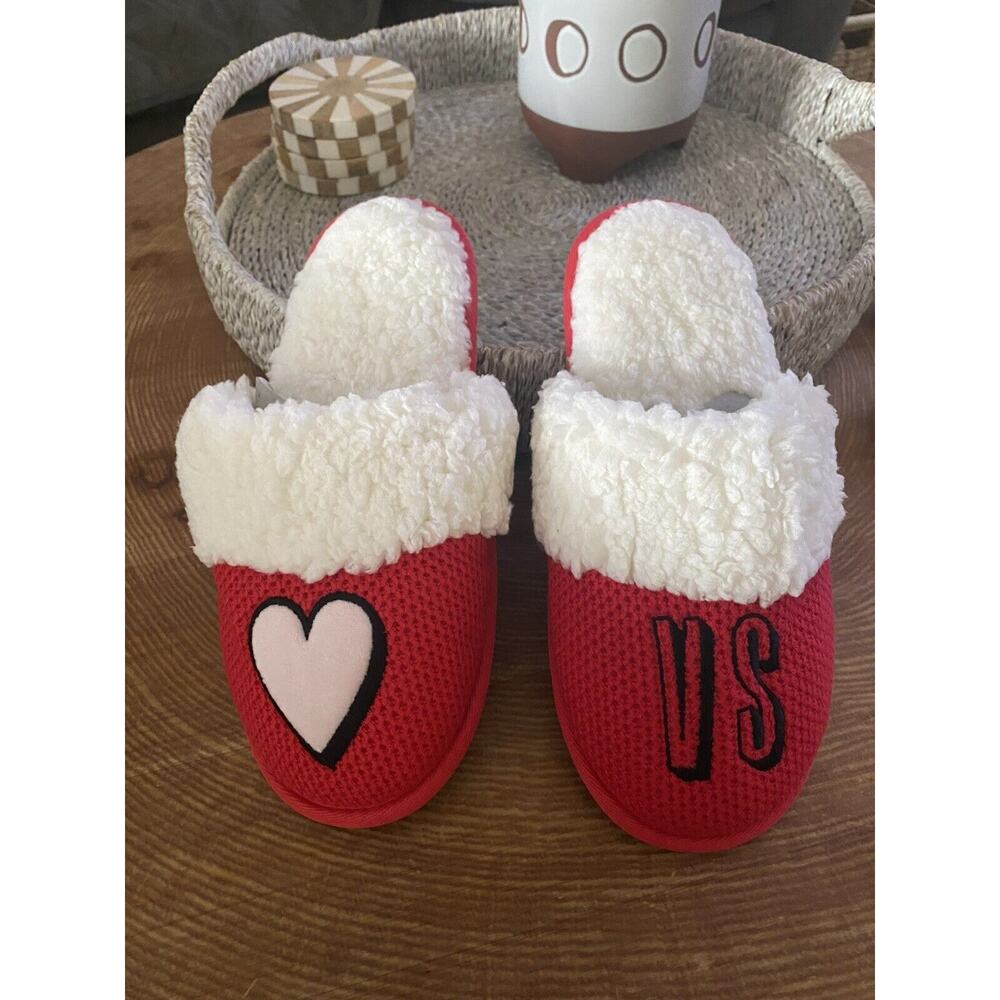 Victoria Secret Soft Red & White Fur Lined Slippers Heart & VS Logo Size M